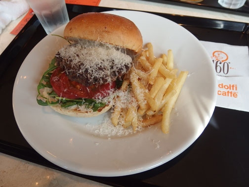 ボンドルフィボンカフェ